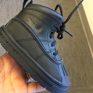 Nike toddler Woodside 2
